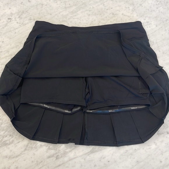 Lululemon!  Athletic pleated skirt with built in shorts! - Picture 5 of 7